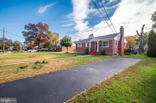 3215 Parkwood Terrace, Falls Church, VA 22042 - Photo 2