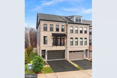 5159 Ridgeview Retreat Drive, Chantilly, VA 20151 - Photo 1