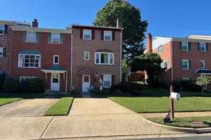 13711 Penwith Ct, Chantilly, VA 20151 - Photo 1