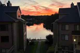 11218 Harbor Ct, Reston, VA 20191 - Photo 1