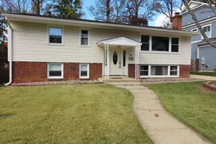 102 Yeonas Dr SE, Vienna, VA 22180 - Photo 1