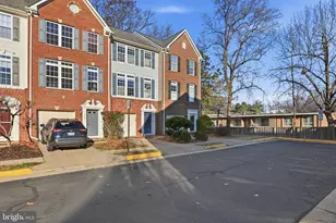 2957 Huntington Grove Square, Alexandria, VA 22306 - Photo 2