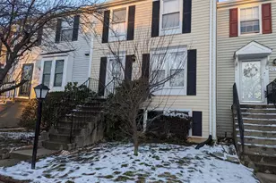 9119 Aspenpark Ct, Lorton, VA 22079 - Photo 1