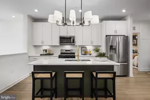 4753 Sully Pt Ln, Chantilly, VA 20151 - Photo 1