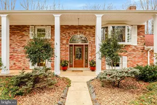 5300 Summit Dr, Fairfax, VA 22030 - Photo 1