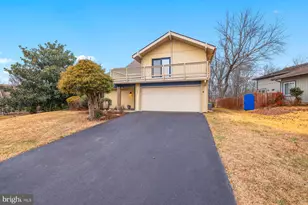 5948 Hall St, Springfield, VA 22152 - Photo 1