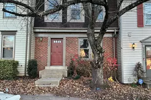 5694 Cabells Ct, Centreville, VA 20120 - Photo 1