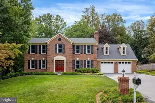 11603 Holly Briar Ln, Great Falls, VA 22066 - Photo 1