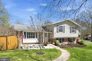 2407 Candlewood Dr, Alexandria, VA 22308 - Photo 1