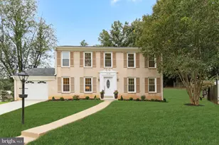 1830 Clifdale Ct, Vienna, VA 22182 - Photo 1