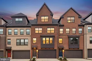 3849 Rainier Dr, Fairfax, VA 22033 - Photo 1