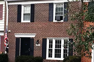 5470 Lighthouse Ln, Burke, VA 22015 - Photo 1