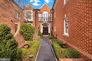 1215 Stuart Robeson Dr, McLean, VA 22101 - Photo 1