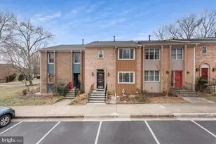 5052 Cliffhaven Dr, Annandale, VA 22003 - Photo 1