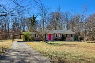 5304 Cedar Ct, Alexandria, VA 22309 - Photo 1