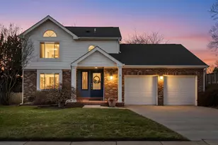 3826 Beech Down Dr, Chantilly, VA 20151 - Photo 1