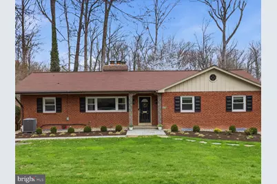 6424 Walters Woods Drive, Falls Church, VA 22044 - Photo 1