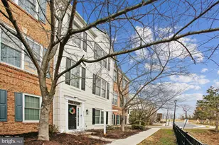 2411 Huntington Park Dr, Alexandria, VA 22303 - Photo 1