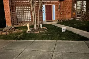 1661 Bachan Ct, Reston, VA 20190 - Photo 1