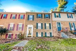 9628 Lindenbrook St, Fairfax, VA 22031 - Photo 1