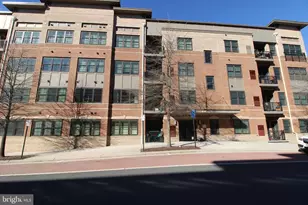 9521 Bastille St, Fairfax, VA 22031 - Photo 1