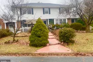 10306 Galpin Ct, Great Falls, VA 22066 - Photo 1