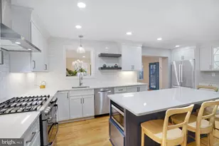 8921 Braeburn Dr, Annandale, VA 22003 - Photo 1