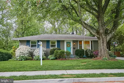1207 Drake Street SW, Vienna, VA 22180 - Photo 1