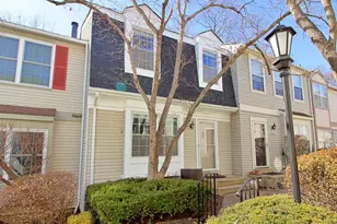 10378 Bridgetown Pl, Burke, VA 22015 - Photo 1