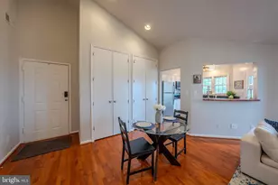 11168 Beaver Trail Ct, Reston, VA 20191 - Photo 10