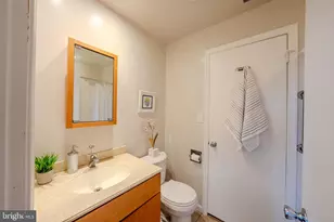 11168 Beaver Trail Ct, Reston, VA 20191 - Photo 28