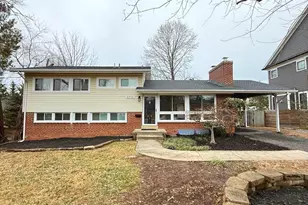 6718 Old Chesterbrook Rd, McLean, VA 22101 - Photo 1