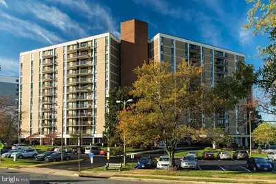 6800 Fleetwood Road #1002, McLean, VA 22101 - Photo 1