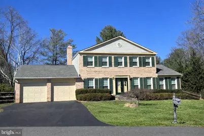 8006 Snowpine Way, McLean, VA 22102 - Photo 1