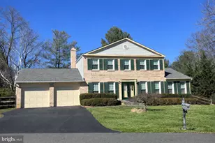 8006 Snowpine Way, McLean, VA 22102 - Photo 1