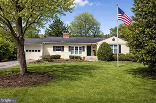 9220 Forest Haven Dr, Alexandria, VA 22309 - Photo 1