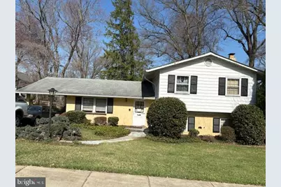 210 Courthouse Circle SW, Vienna, VA 22180 - Photo 1