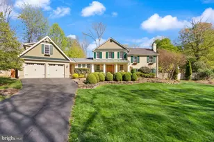 11809 Wayland St, Oakton, VA 22124 - Photo 1