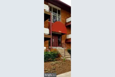 214 Locust Street SE #118, Vienna, VA 22180 - Photo 1