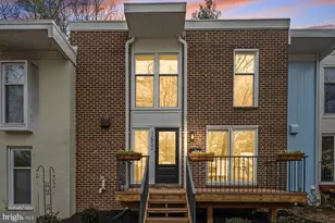 1652 Wainwright Dr, Reston, VA 20190 - Photo 1