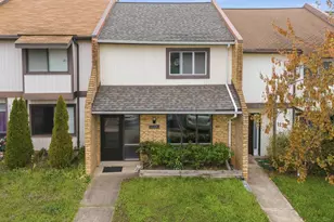 1134 Shannon Pl, Herndon, VA 20170 - Photo 1