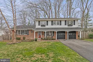 8203 Galahad Ct, Annandale, VA 22003 - Photo 1