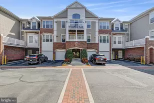 7860 Rolling Woods Ct, Springfield, VA 22152 - Photo 1