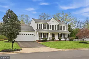 12615 Heritage Farm Ln, Herndon, VA 20171 - Photo 1