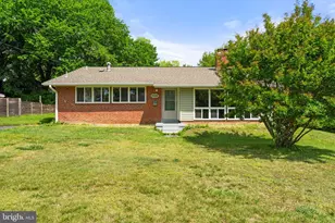 4526 Roundhill Rd, Alexandria, VA 22310 - Photo 1