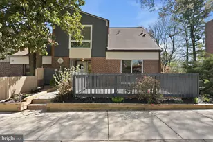 11556 Links Dr, Reston, VA 20190 - Photo 1