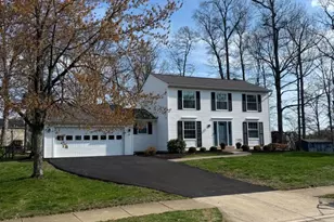 4515 Silas Hutchinson Dr, Chantilly, VA 20151 - Photo 1
