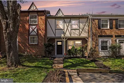 6308 Paddington Lane, Centreville, VA 20120 - Photo 1