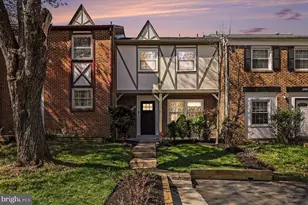 6308 Paddington Ln, Centreville, VA 20120 - Photo 1