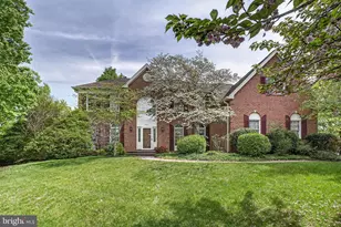 6331 Hidden Canyon Rd, Centreville, VA 20120 - Photo 1